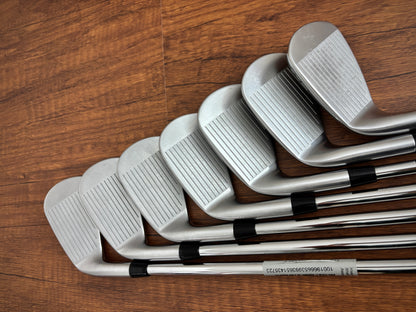 Titleist T100 ‘23 Iron Set 4-PW / True Temper AMT S300 Stiff