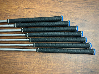 Taylormade P770 Iron Set 4-PW / True Temper Dynamic Gold Regular Flex