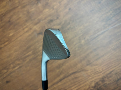 New Level 902-OS Forged 7-iron / Stiff