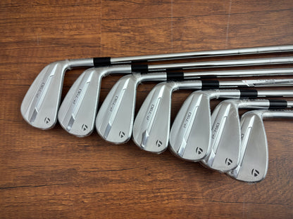 *NEW IN PLASTIC* Taylormade P790 '25 Iron Set 4-PW / KBS Tour Lite Stiff