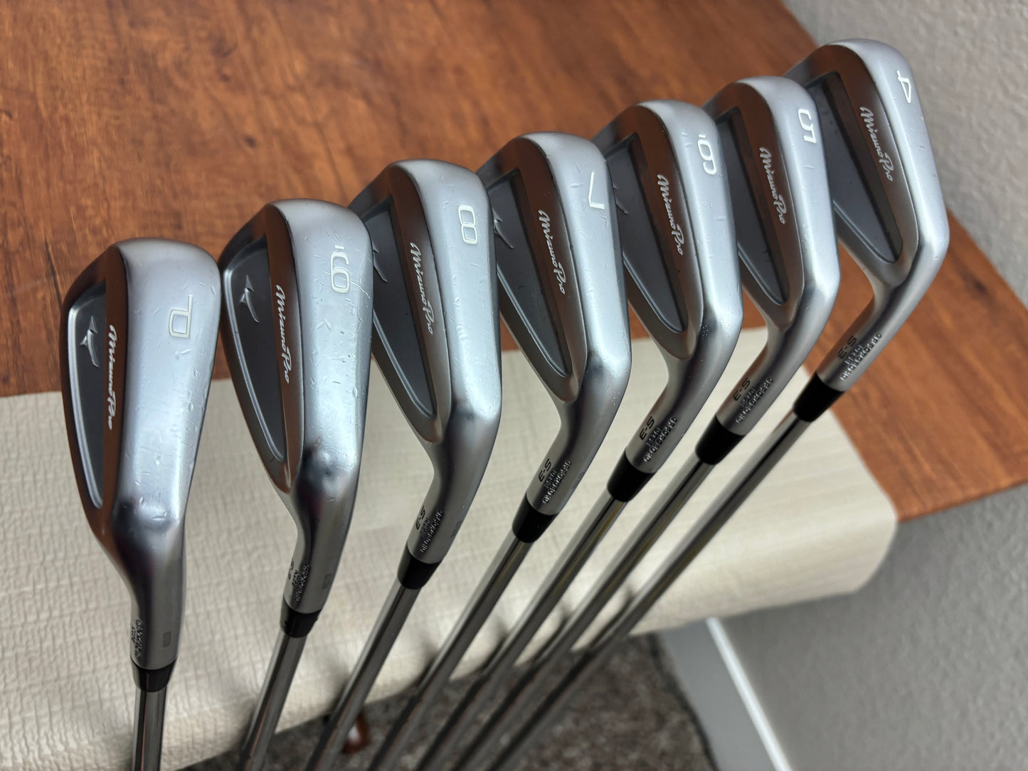 Mizuno Pro S-3 Forged Iron Set 4-PW / KBS Tour-V Stiff