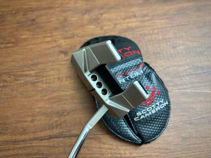 Titleist Scotty Cameron 2026 Phantom 5.5 Putter 34" + headcover