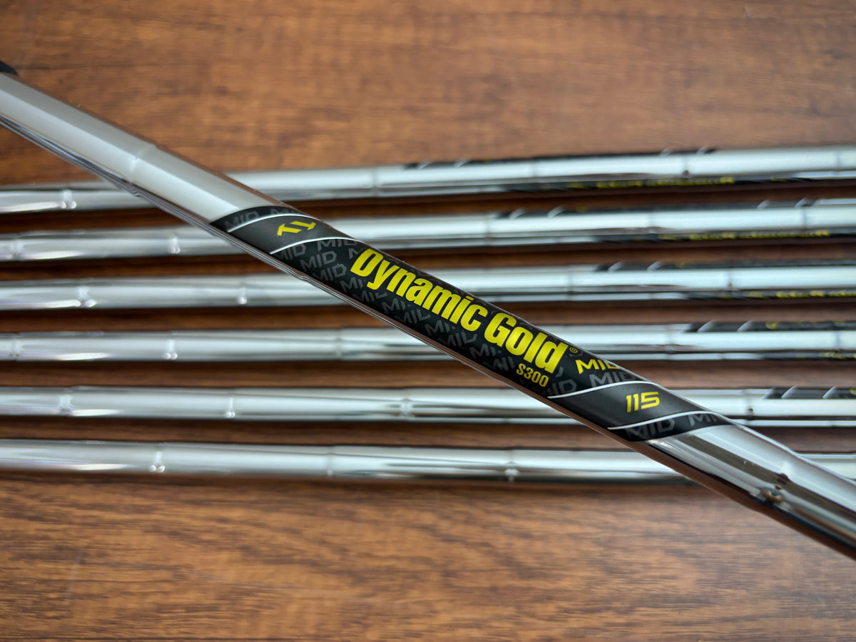 *NEW IN PLASTIC* Taylormade P770 '24 Forged Iron Set 4-PW / Dynamic Gold S300 Stiff