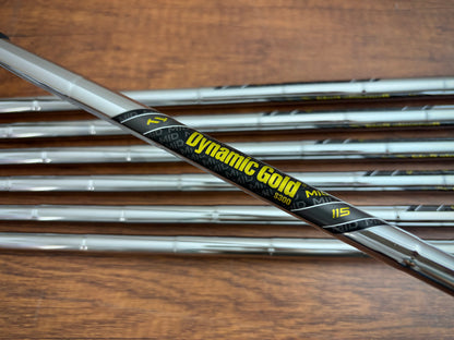 *NEW IN PLASTIC* Taylormade P770 '24 Forged Iron Set 4-PW / Dynamic Gold S300 Stiff