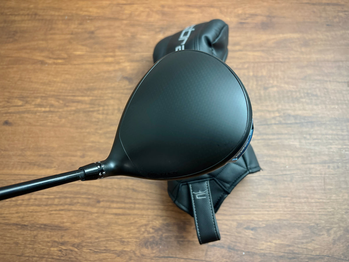 Cobra DS Adapt X Driver 10.5* + headcover / X-Stiff