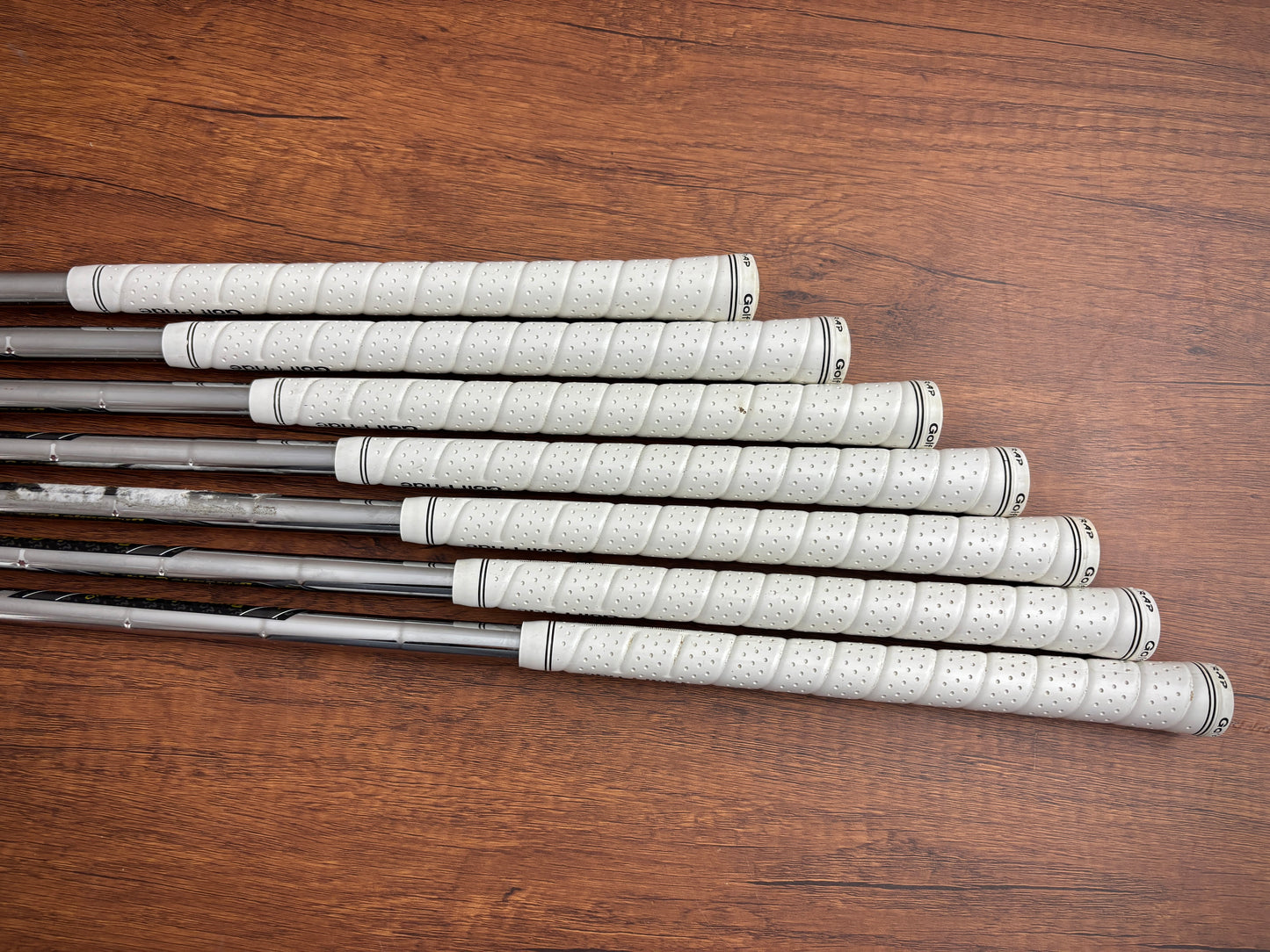 Srixon ZXi5 Iron Set 4-PW / Dynamic Gold S300 Stiff