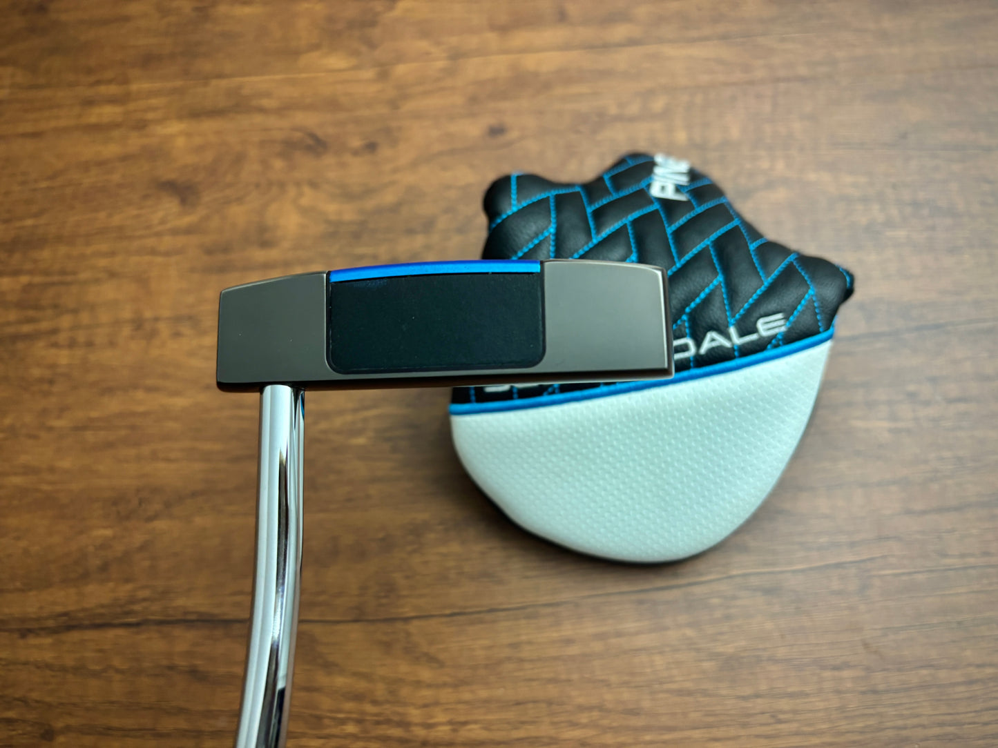 Ping Scottsdale DS72 Putter 35" + headcover