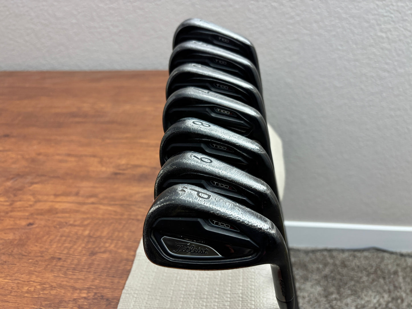 Titleist T100S Black Iron Set 4-PW / Project X LZ 6.0 Stiff