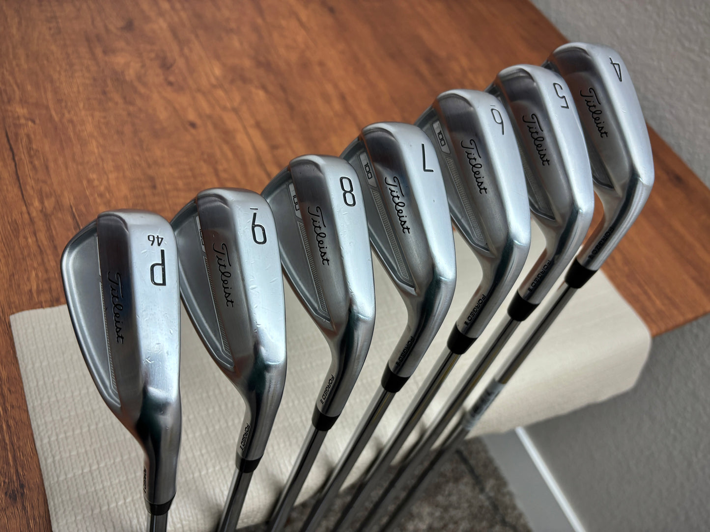Titleist T100 ‘23 Iron Set 4-PW / True Temper AMT S300 Stiff