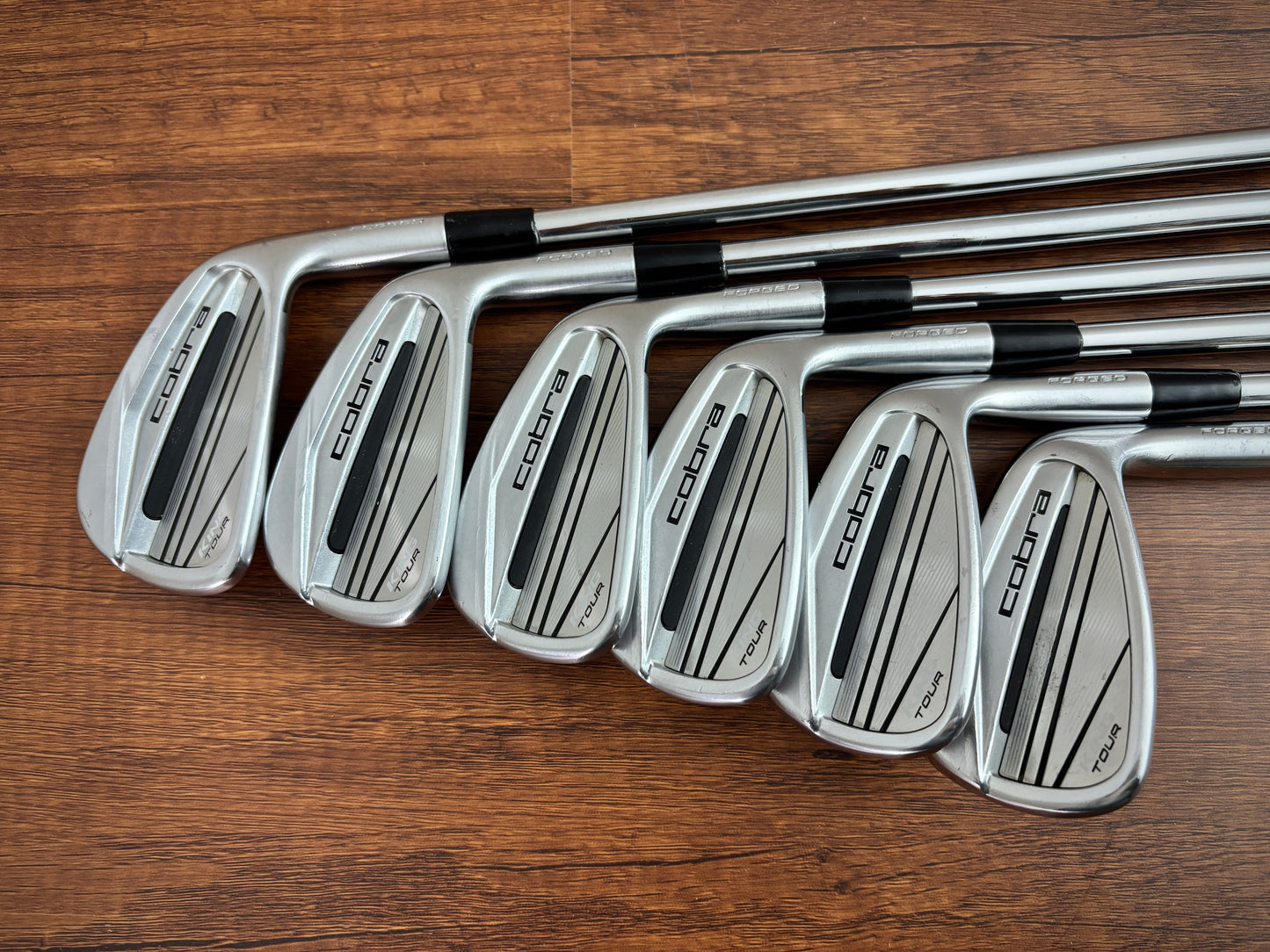 Cobra King Tour Iron Set 5-PW / NS Pro 125 Stiff