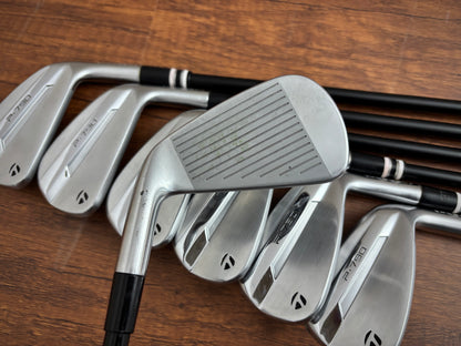 Taylormade P790 '25 Iron Set 4-PW / Stiff Graphite Shafts