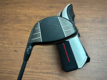 Titleist GT4 Driver 9* + headcover / Stiff