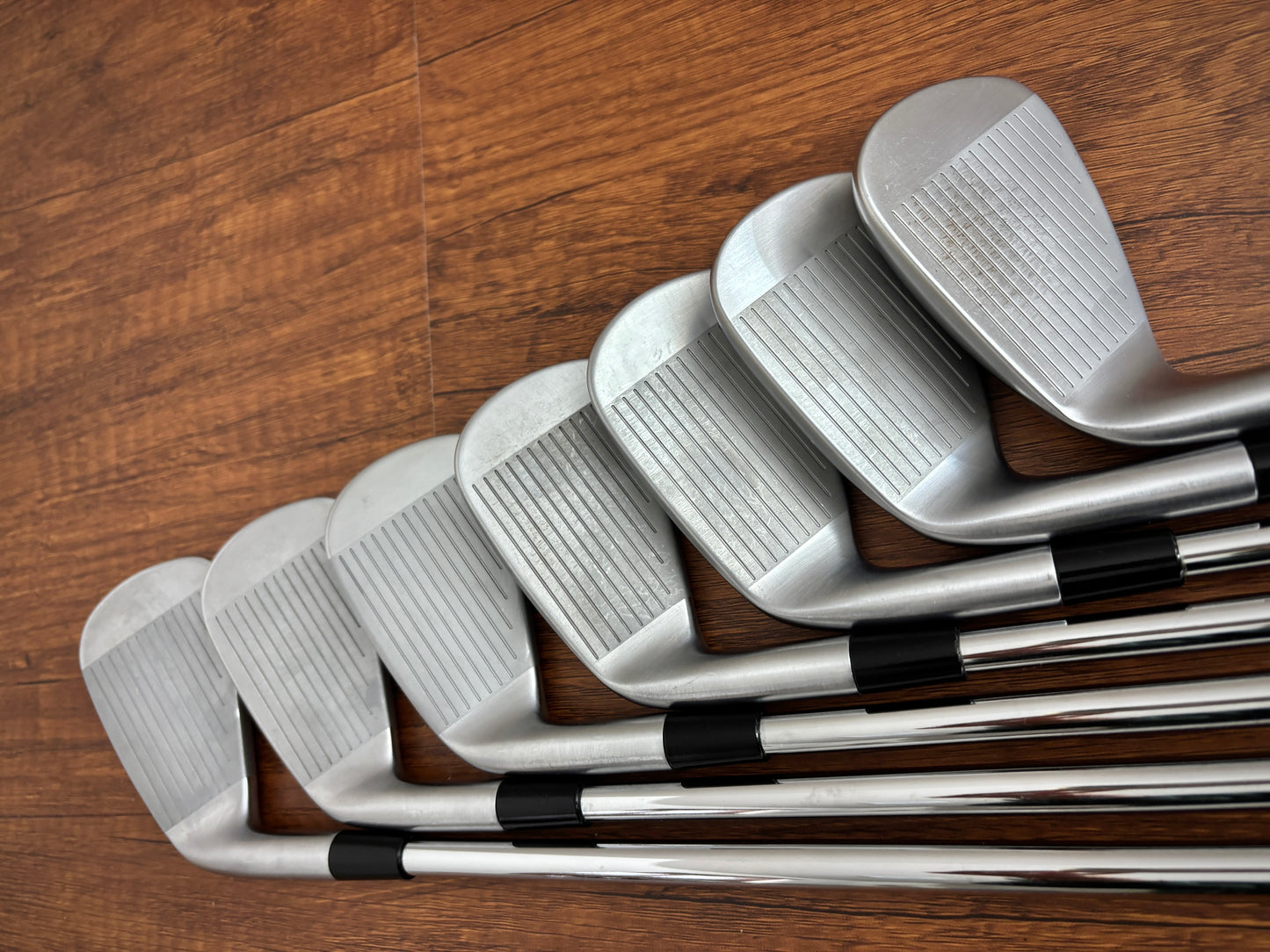 Taylormade P790 ‘25 Iron Set 4-PW / NS Pro 120 X-Stiff