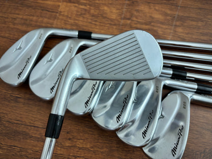 Mizuno Pro 225 Iron Set 4-PW / Accra 110i Steel Shafts
