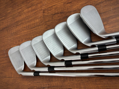 Ping G425 Iron Set 5-UW / Dynamic Gold R300 Regular Flex