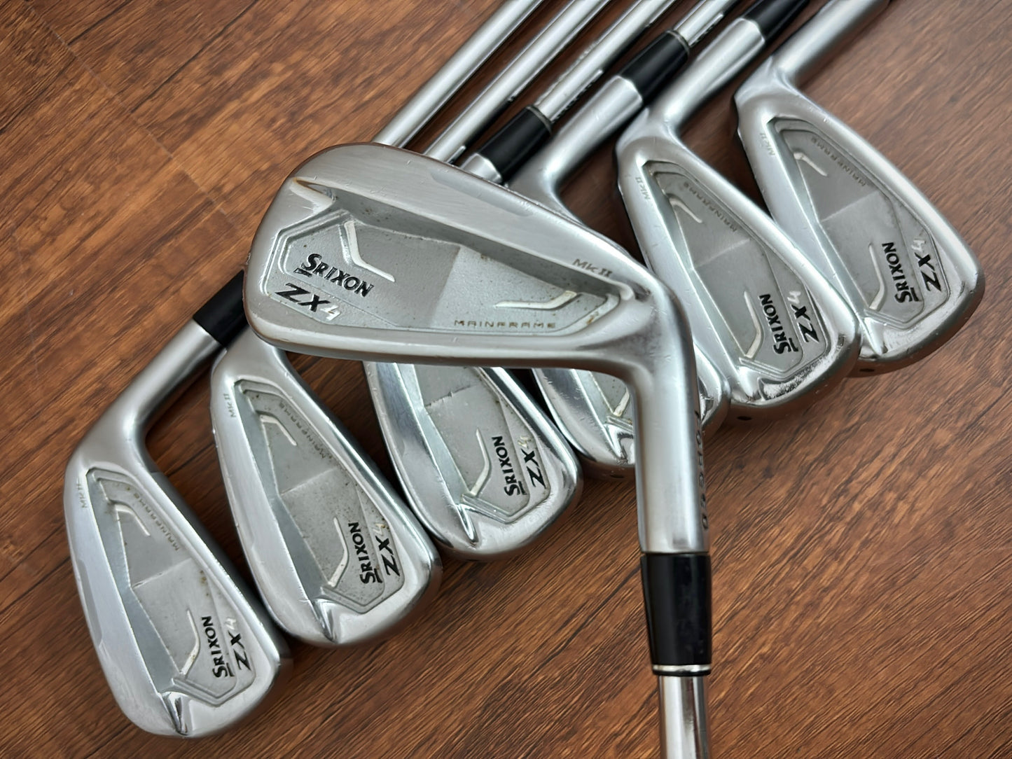 Srixon ZX4 Iron Set 4-PW / KBS Tour Lite Regular Flex