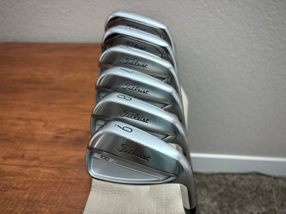Titleist T200 '23 / T100 '23 Iron Set 4-9 / Project X 5.5 Regular Flex