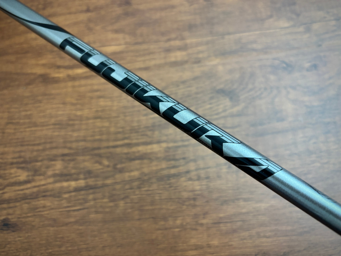 Titleist GT2 Driver 9* + headcover / X-Stiff