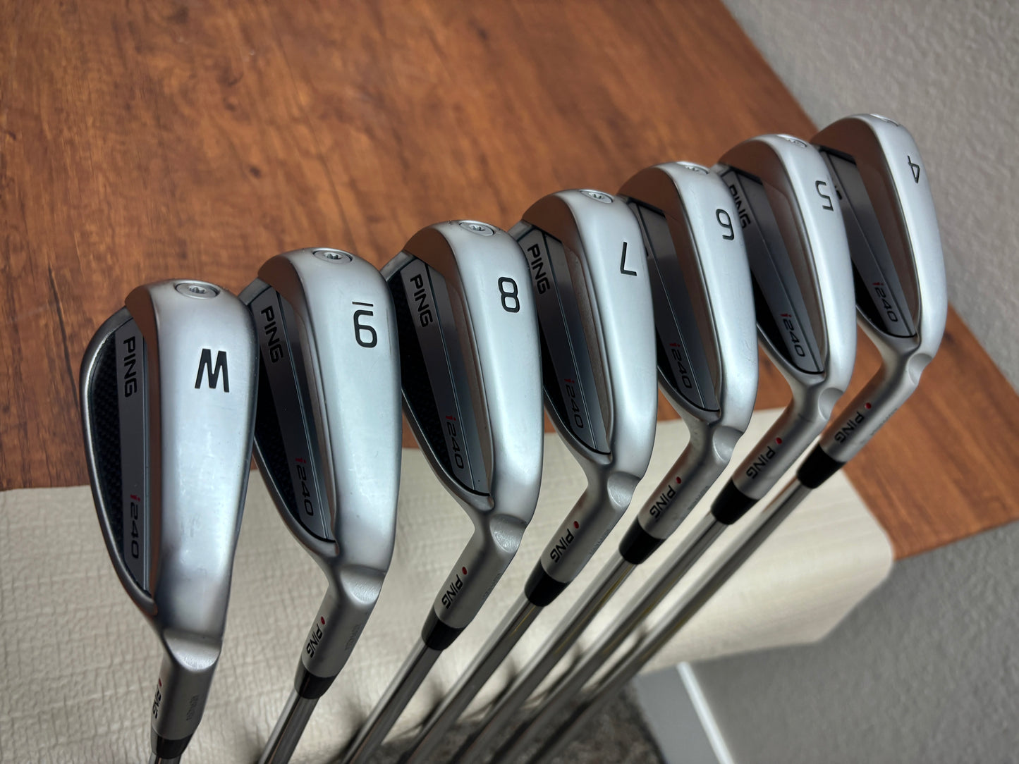 Ping i240 Iron Set 4-PW / Dynamic Gold 120 S300 Stiff