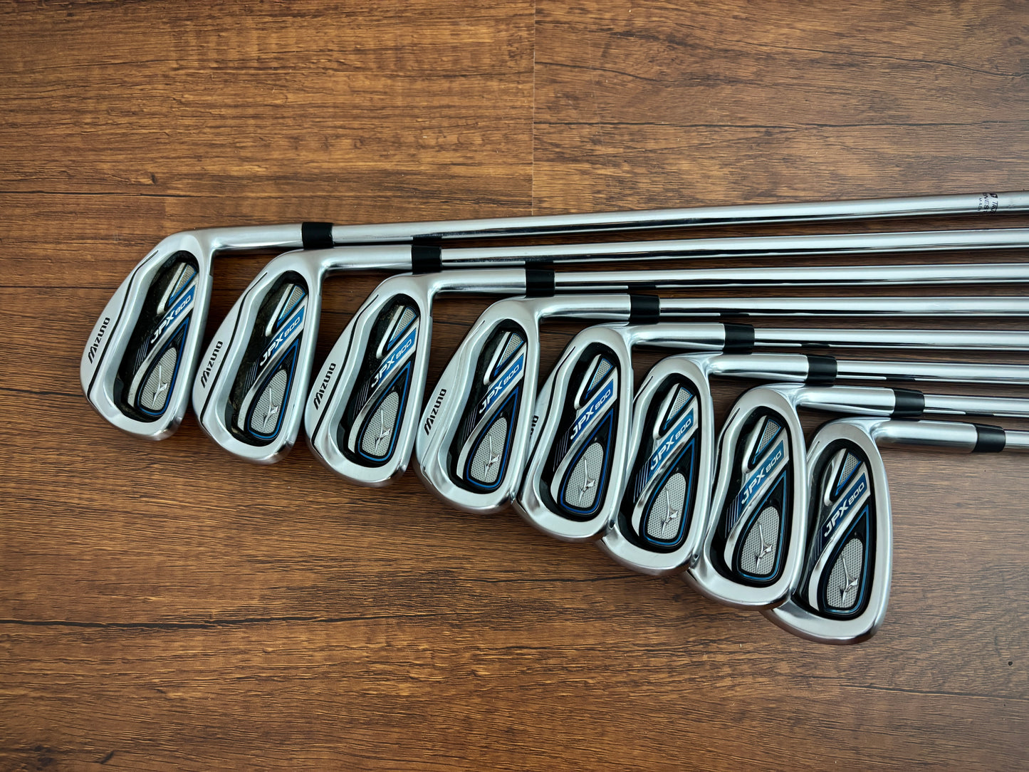 Mizuno JPX 800 Iron Set 4-GW / Dynamic Gold XP Regular Flex