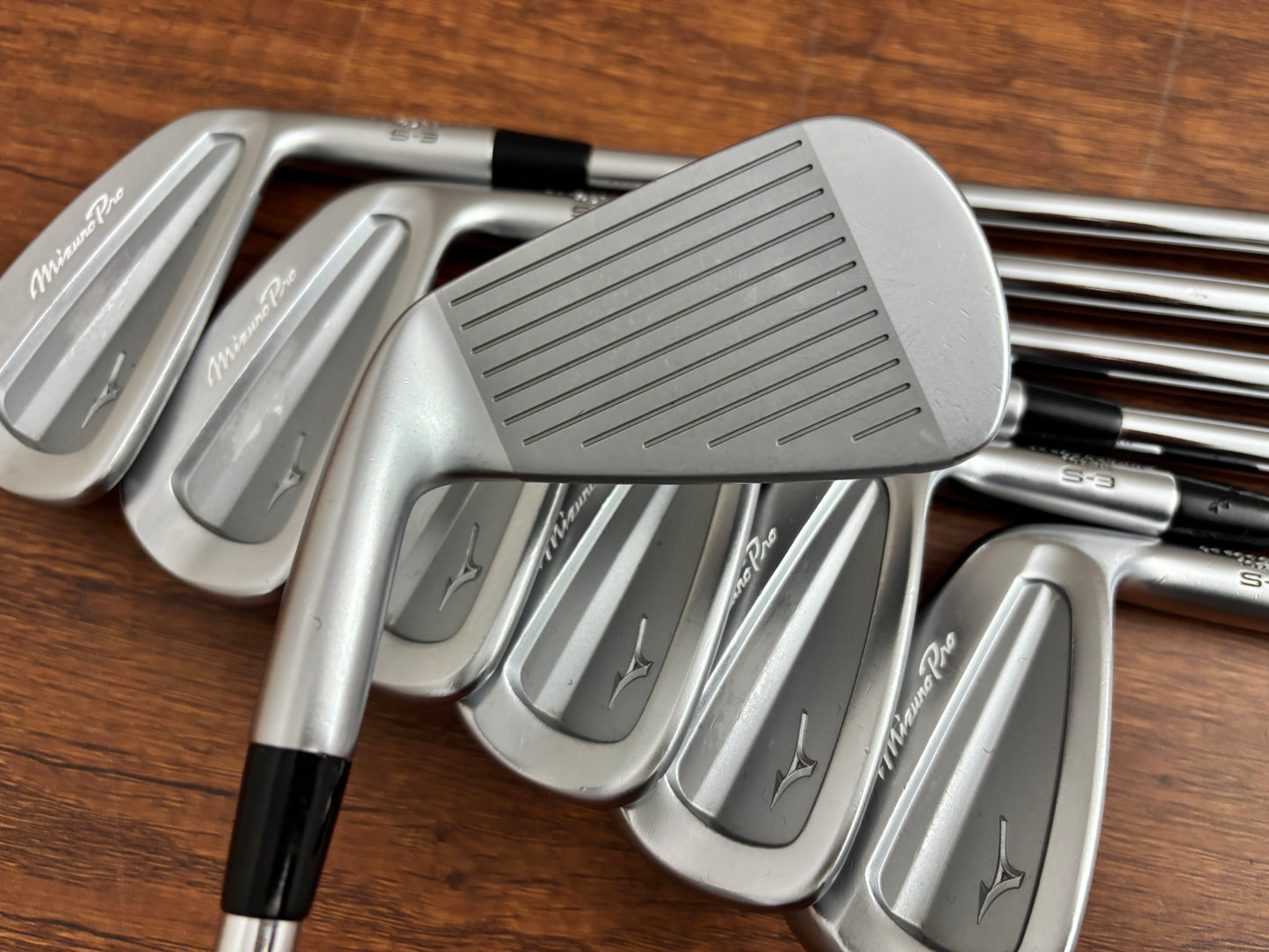 Mizuno Pro S-3 Forged Iron Set 4-PW / KBS Tour-V Stiff