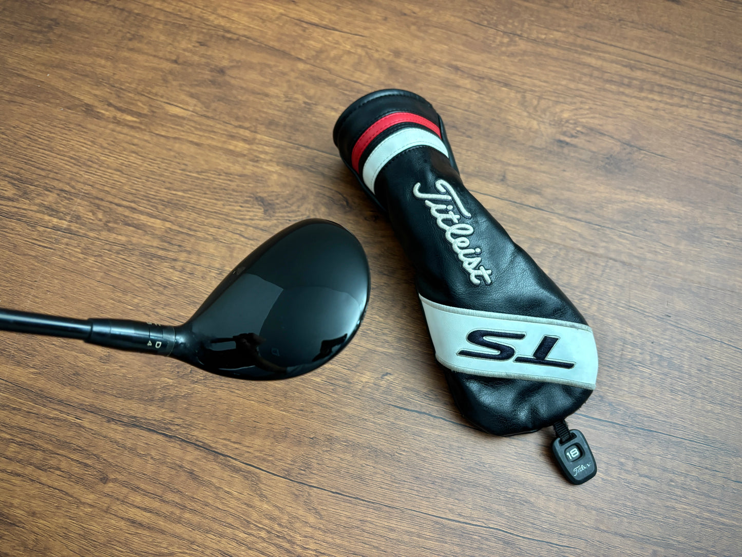 Titleist TS2 5-Wood 18* + headcover / Regular Flex