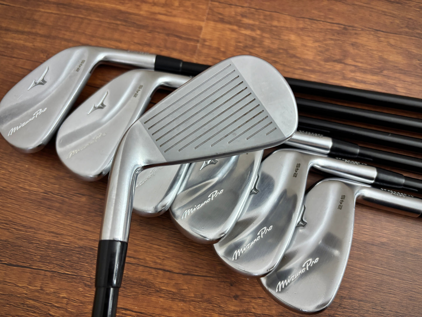Mizuno Pro 245 Iron Set 4-PW / Mitsubishi MMT Stiff Graphite