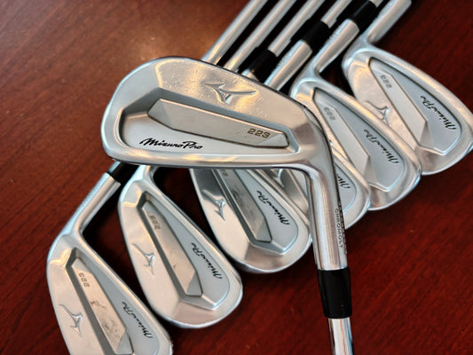 Mizuno Pro 223 Iron Set 4-PW / NS Pro 105 Regular Flex