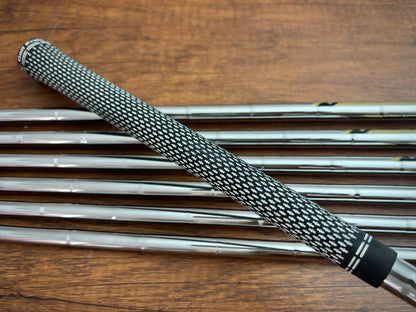 Taylormade P7MB Iron Set 4-PW / Dynamic Gold Tour Issue X100 X-Stiff