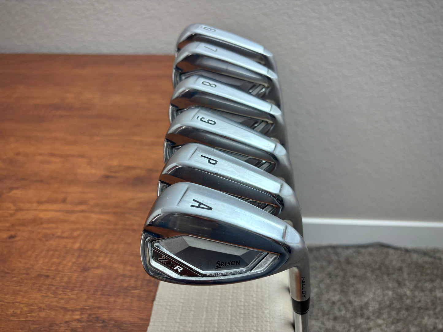 Srixon ZXiR Iron Set 6-AW / NS Pro Zelos 6 Regular Flex