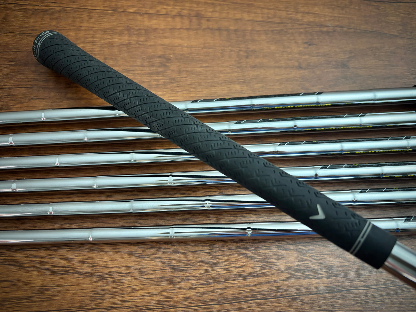 Callaway Apex Ai200 Iron Set 5-AW / Dynamic Gold R300 Regular Flex