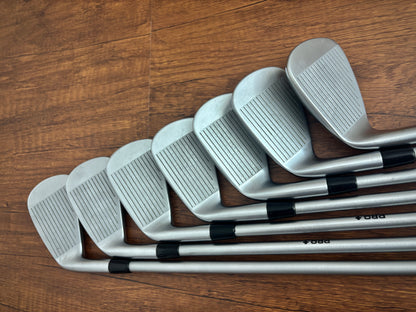 Taylormade P790 ‘25 Iron Set 4-PW / KBS Tour C-Taper Lite 115 X-Stiff