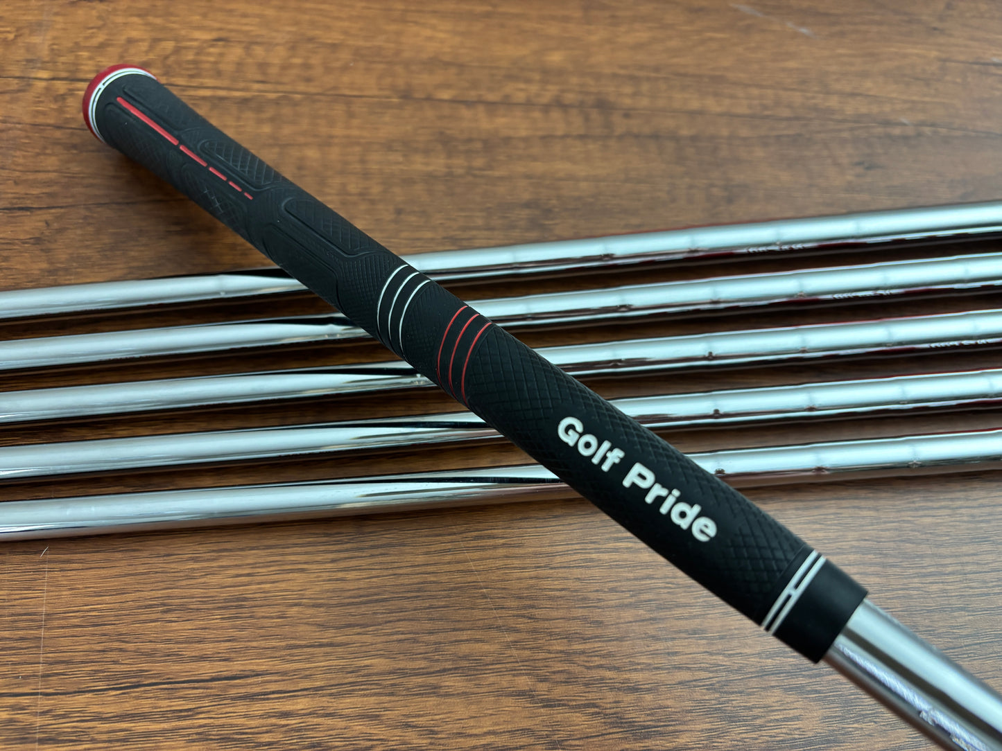 Taylormade P790 Iron Set 5-PW / NS Pro 120 X-Stiff