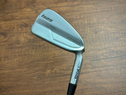 Ping i525 3-iron / X-Stiff