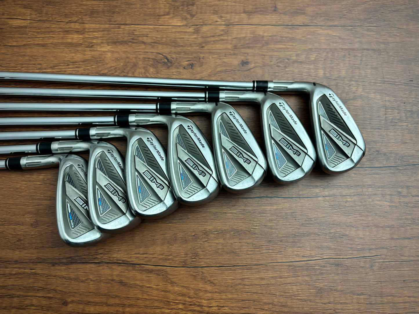 (Left-handed) Taylormade SIM 2 Max Iron Set 5-AW / KBS Max MT Regular Flex