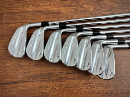 Mizuno M-15 Iron Set 5-GW / True Temper AMT Silver Stiff