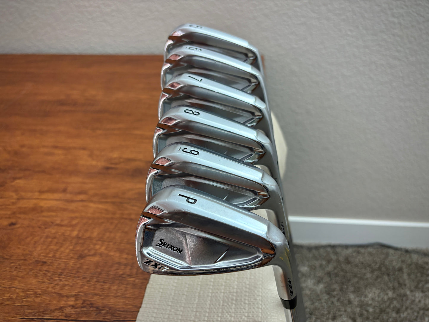 Srixon ZXi7 Iron Set 5-PW / Accra iSeries 115i Stiff