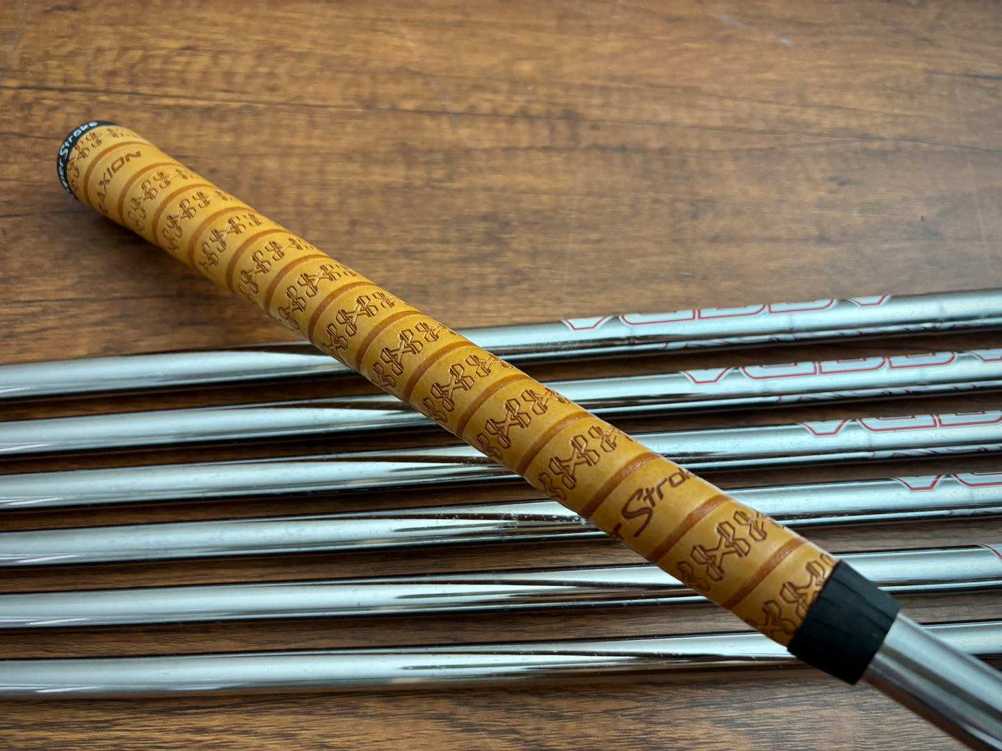 Mizuno Pro 225 Iron Set 4-PW / Accra 110i Steel Shafts