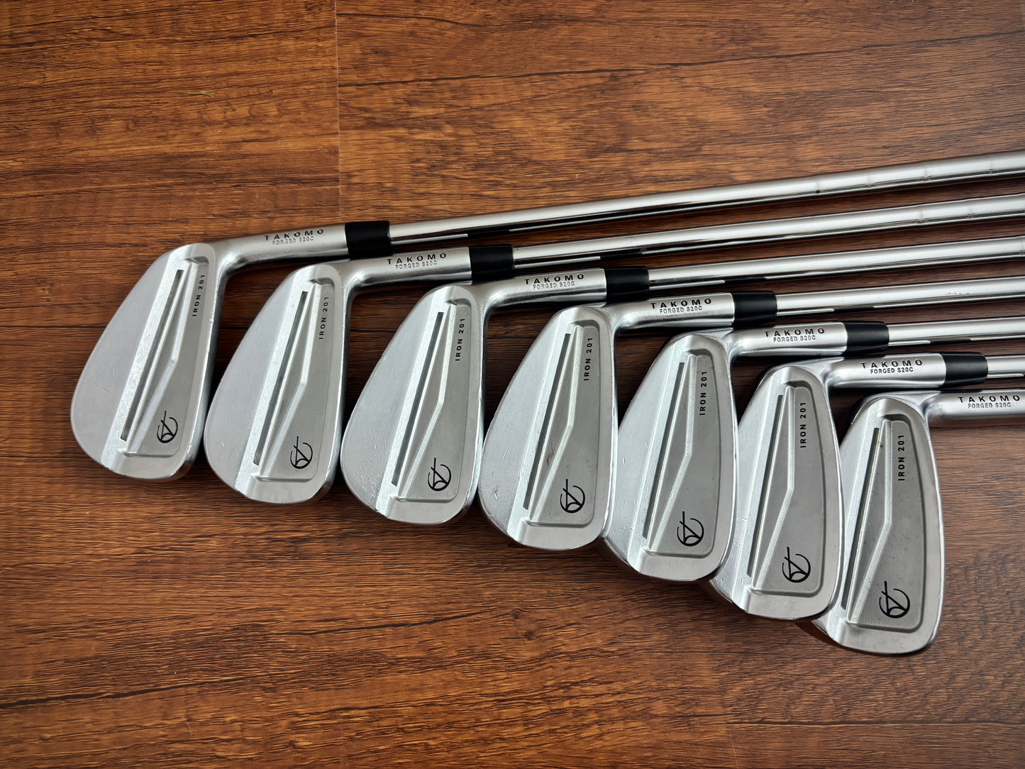 Takomo 201 Iron Set 4-PW / KBS Tour 120 Stiff