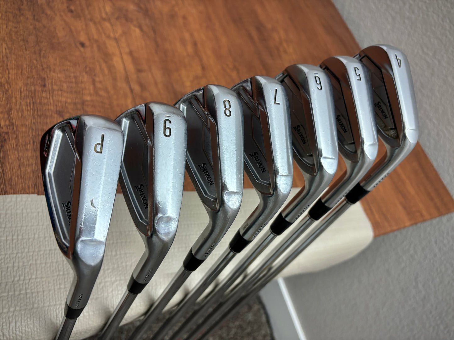 Srixon ZX5 / ZX7 Iron Set 4-PW / NS Pro 120 Stiff