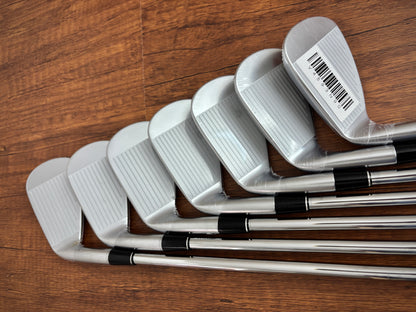 *NEW IN PLASTIC* Srixon ZXi5 Iron Set 5-AW / Dynamic Gold R300 Regular Flex