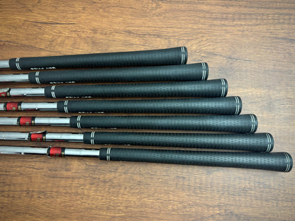 Titleist 735•CM Iron Set 4-PW / Dynamic Gold S300 Stiff