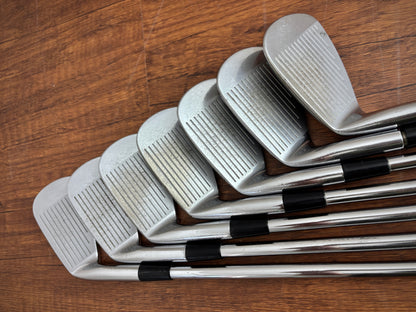 Mizuno MP-33 Iron Set 4-PW / Dynamic Gold S300 Stiff