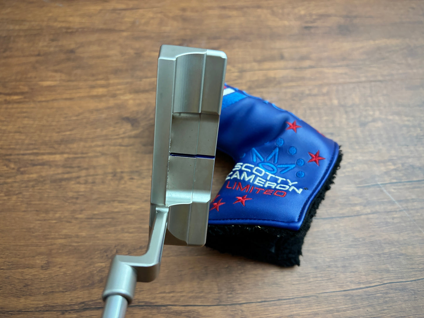 Titleist Scotty Cameron Champions Choice Button Back Teryllium Putter 35" + headcover