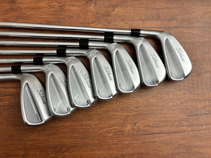 (Left-handed) *NEW IN PLASTIC Titleist T100 '25 Forged Iron Set 4-PW / NS Pro 105 X-Stiff