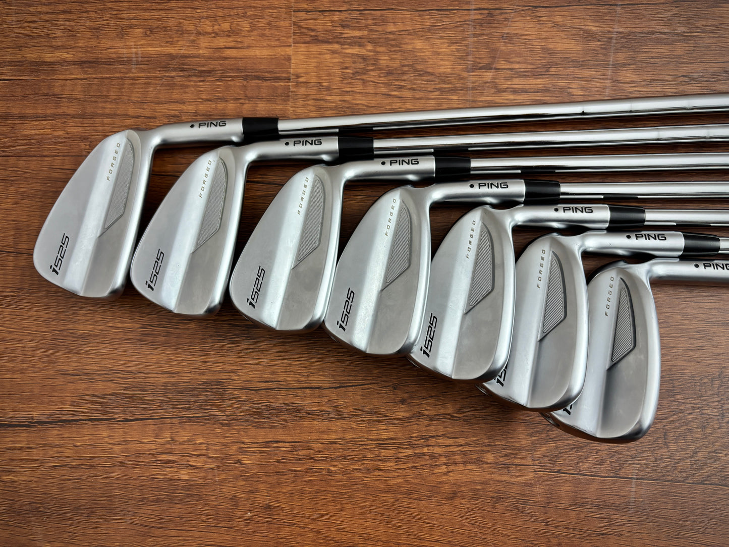 Ping i525 Iron Set 5-UW / KBS Tour Stiff