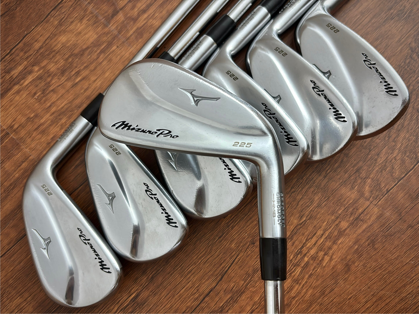 Mizuno Pro 225 Iron Set 4-PW / Accra 110i Steel Shafts