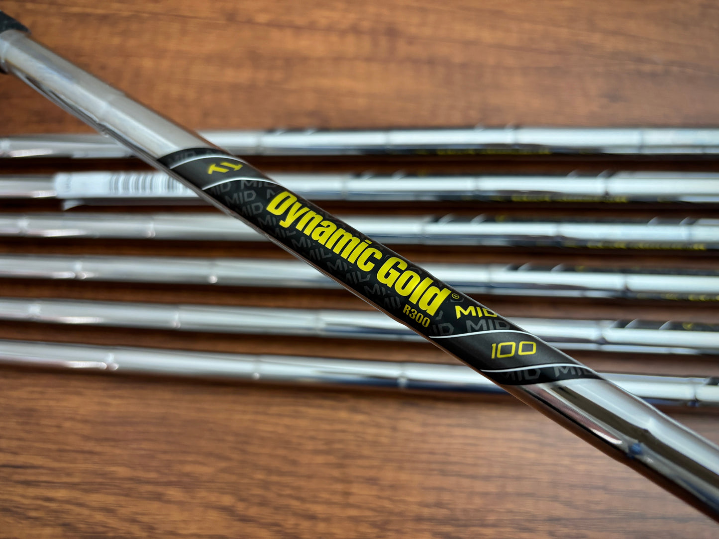 *NEW IN PLASTIC* Srixon ZXi5 Iron Set 5-AW / Dynamic Gold R300 Regular Flex