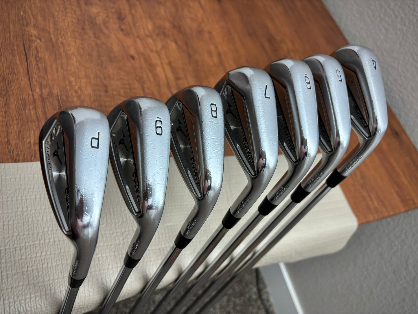 (+1”) Mizuno JPX 921 Forged Iron Set 4-PW / Dynamic Gold S300 Stiff