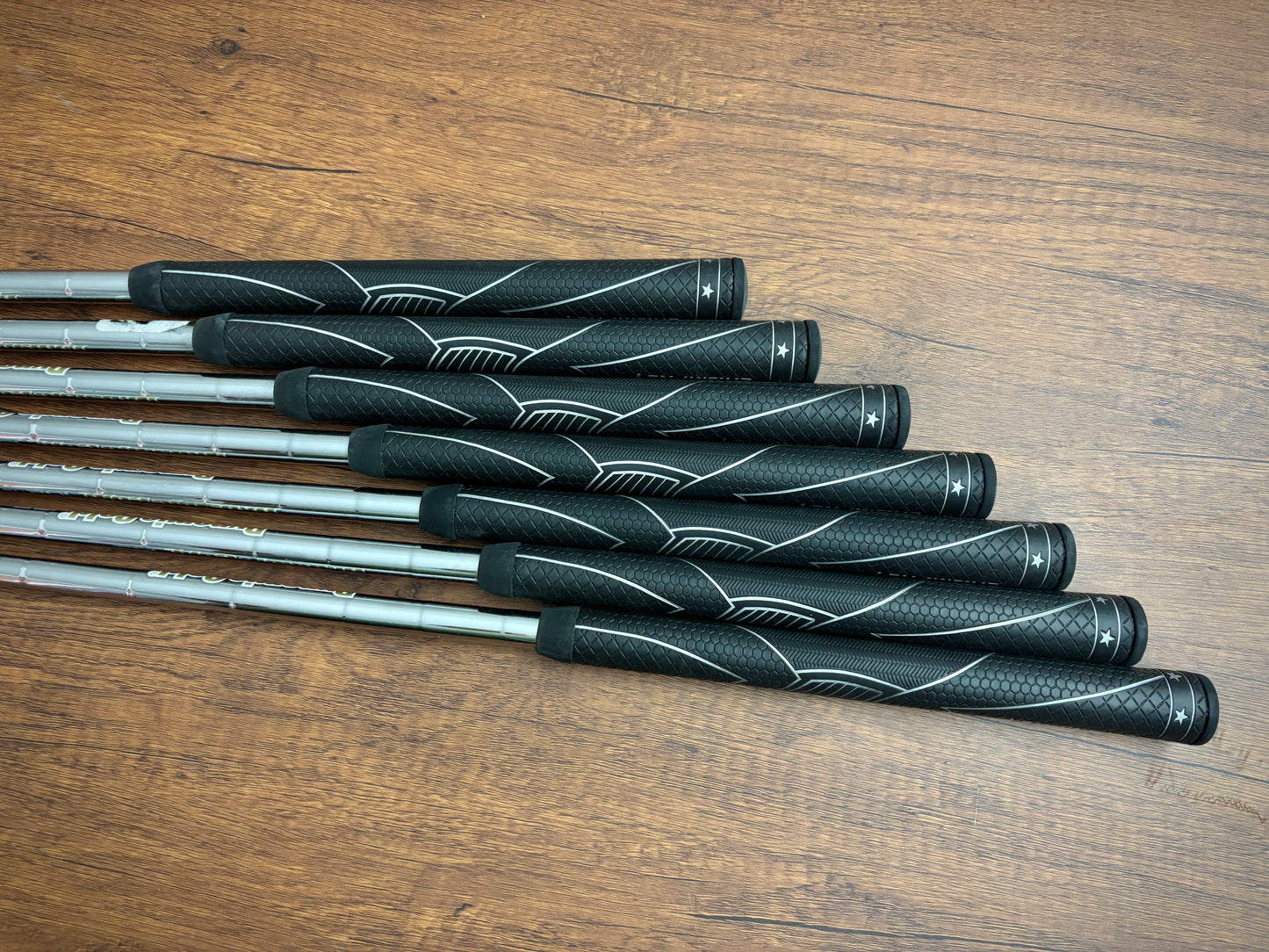 Mizuno JPX 925 Hot Metal Pro Iron Set 4-PW / Dynamic Gold S300 Stiff